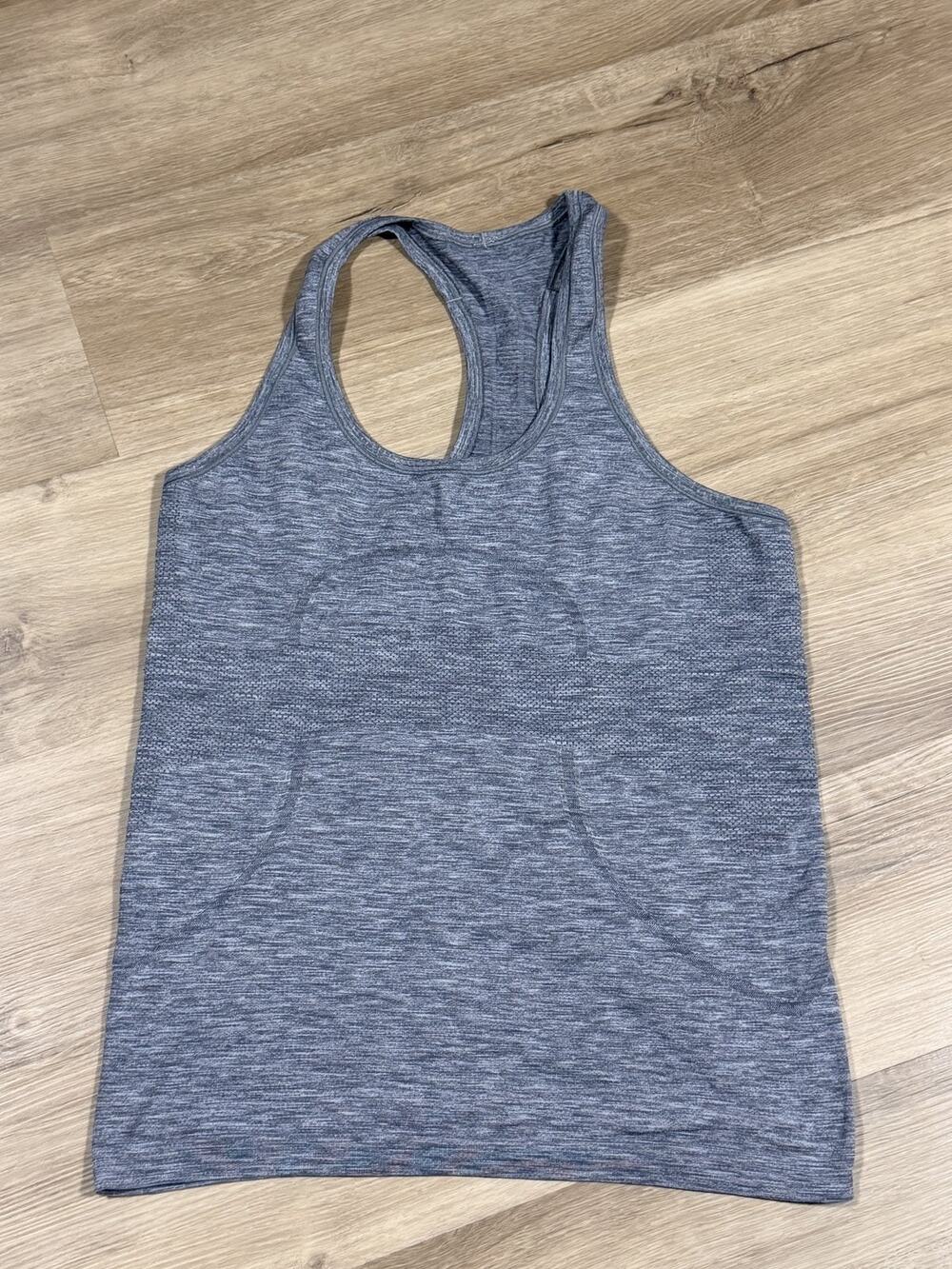 Lululemon Swiftly Tech Racerback Tank Top Womens Size 10 Heathered Grey Run